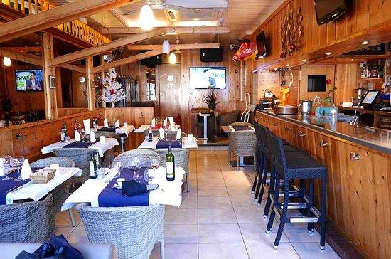 La Marina Lounge