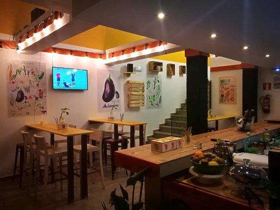 Deli Bistro Bar
