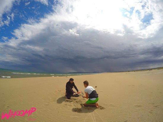 Whoomp Kitesurf School