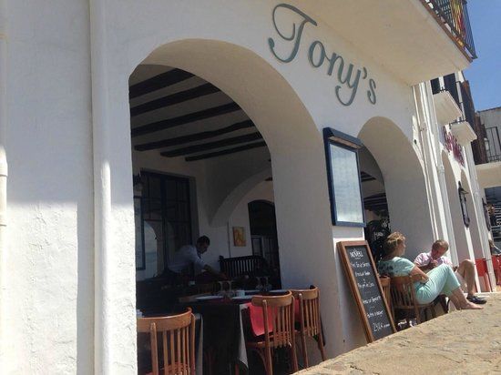 Tony's Restaurant